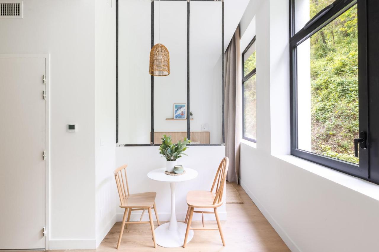 The Babel Community - Bastille Aparthotel *